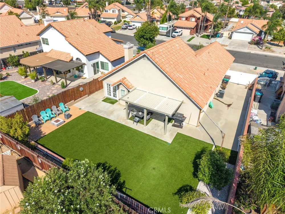16053 Nippet Lane Moreno Valley, CA 92551