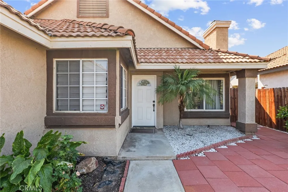 16053 Nippet Lane Moreno Valley, CA 92551