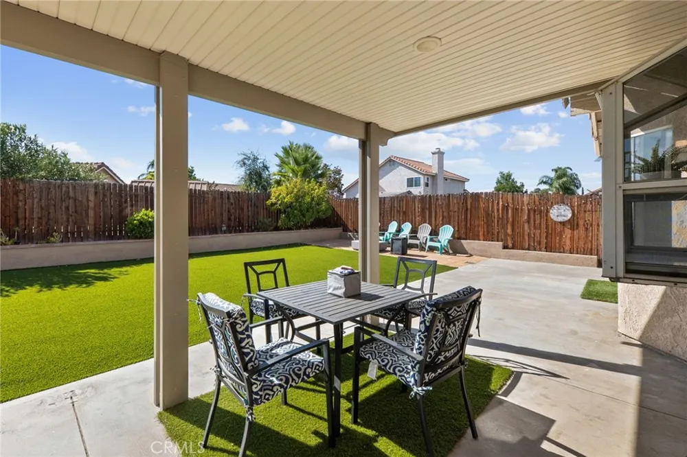 16053 Nippet Lane Moreno Valley, CA 92551