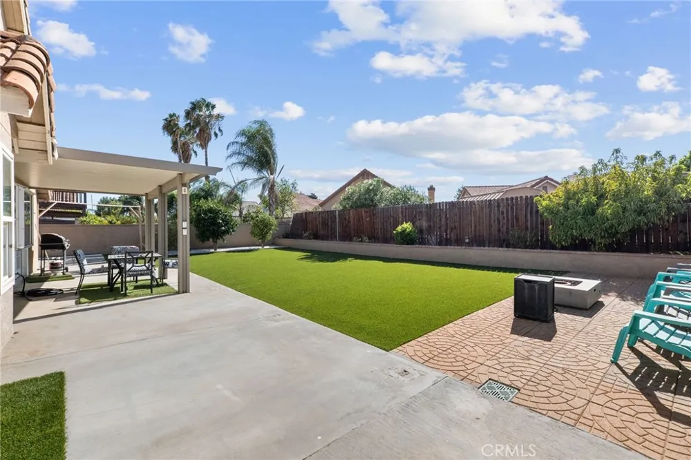 16053 Nippet Lane Moreno Valley, CA 92551