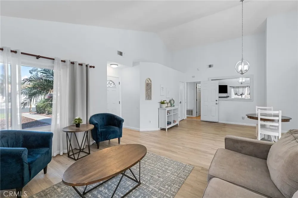 16053 Nippet Lane Moreno Valley, CA 92551