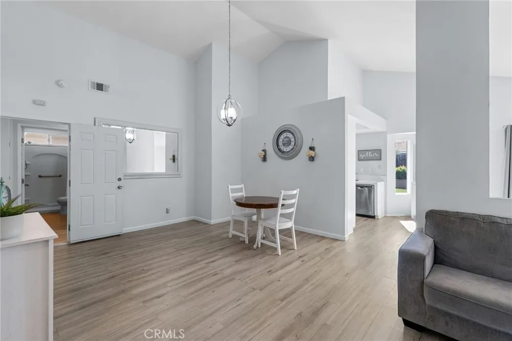 16053 Nippet Lane Moreno Valley, CA 92551
