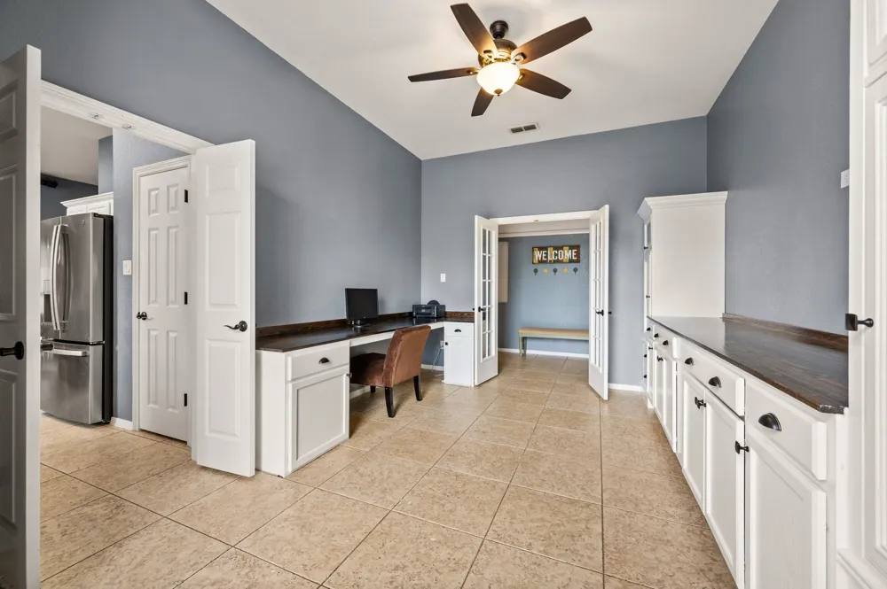 501 Kempson Court Saginaw, TX 76179