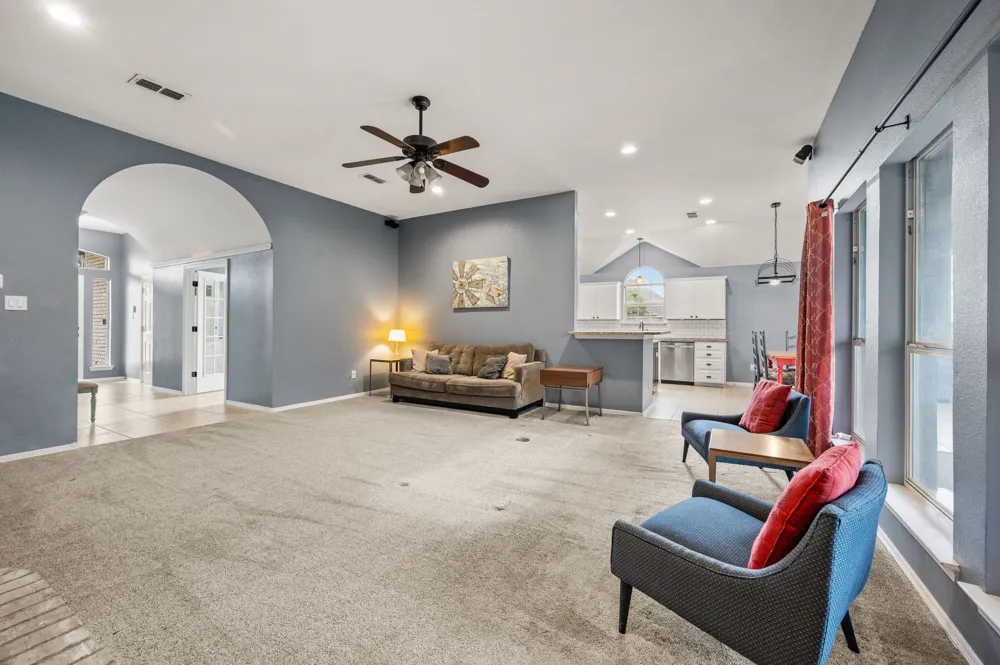 501 Kempson Court Saginaw, TX 76179