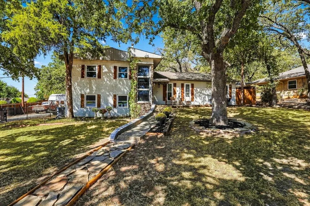 1003 Hopkins Drive Denton, TX 76205