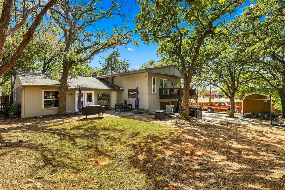 1003 Hopkins Drive Denton, TX 76205