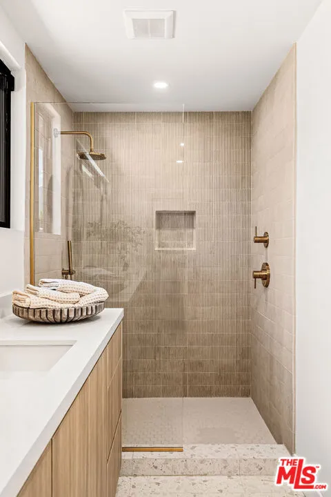 2942 E Orella Circle Palm Springs, CA 92264