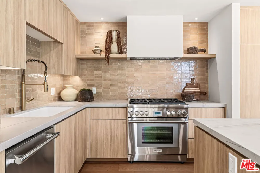 2942 E Orella Circle Palm Springs, CA 92264