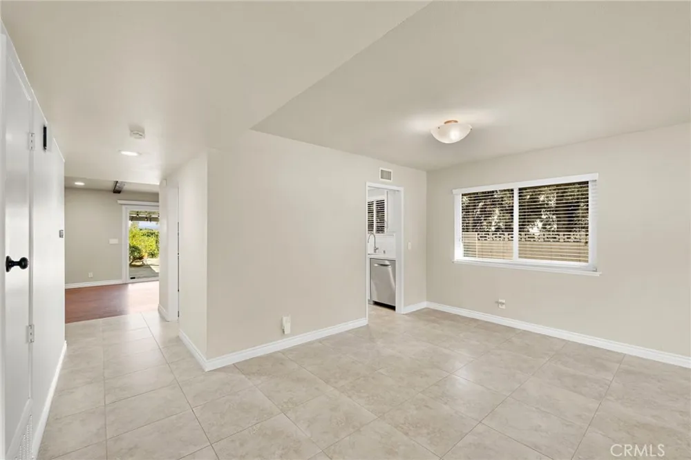 1523 E Baldwin Orange, CA 92865