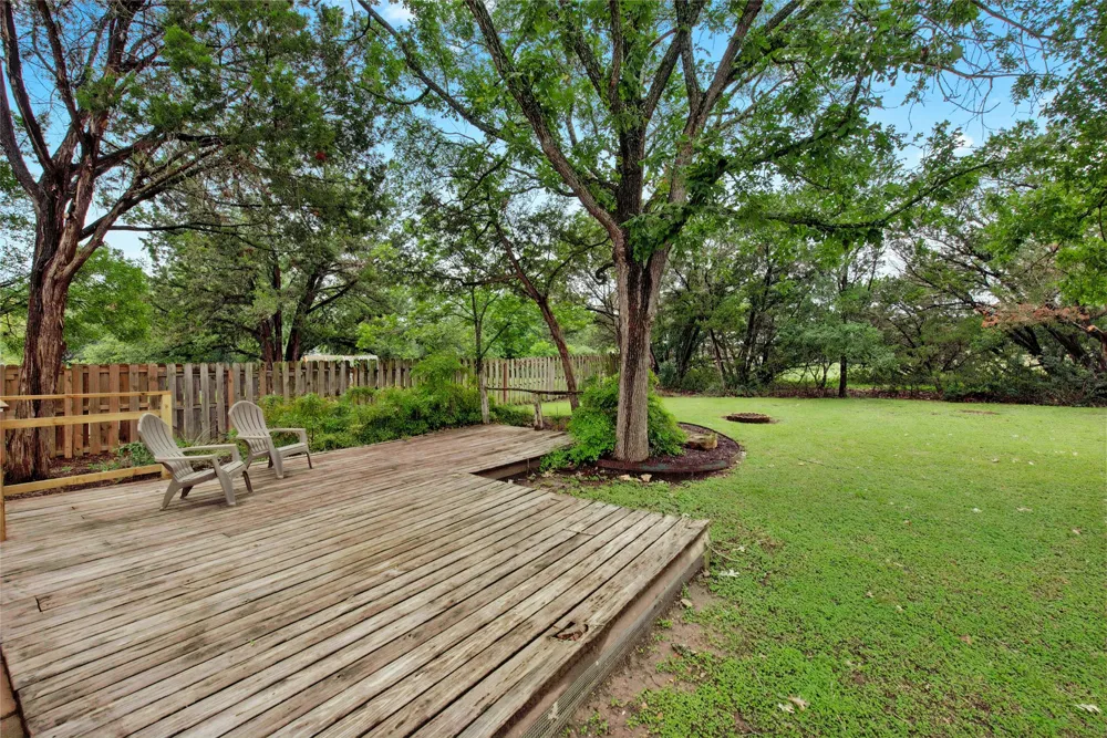 140 Donna Drive Wimberley, TX 78676