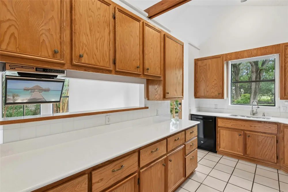 140 Donna Drive Wimberley, TX 78676