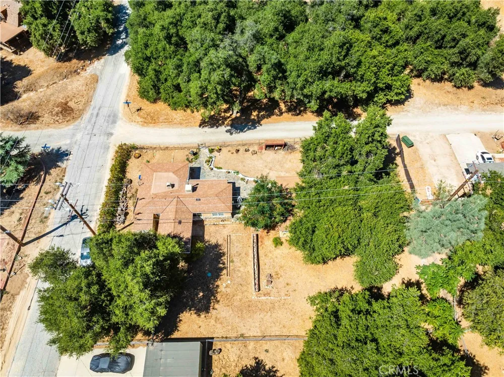 40202 Calle El Clavelito Green Valley, CA 91390