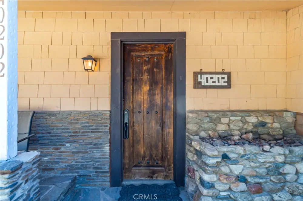 40202 Calle El Clavelito Green Valley, CA 91390