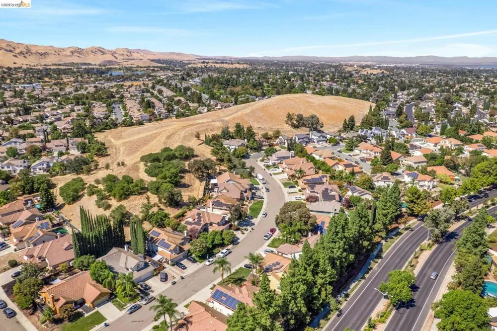 4437 Rock Island Dr Antioch, CA 94509