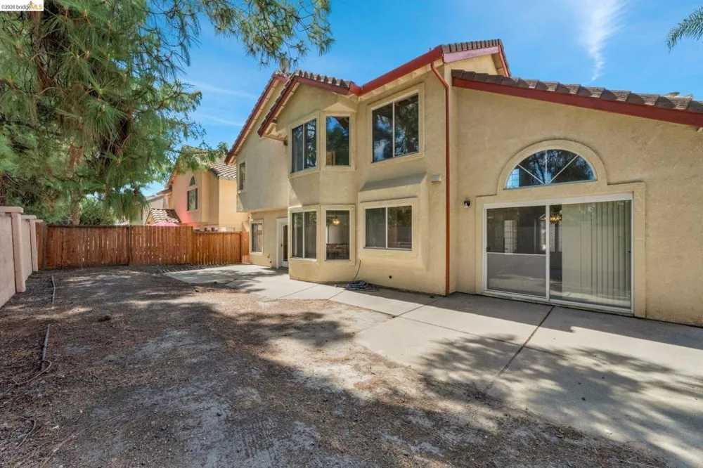 4437 Rock Island Dr Antioch, CA 94509