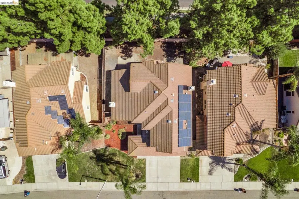 4437 Rock Island Dr Antioch, CA 94509