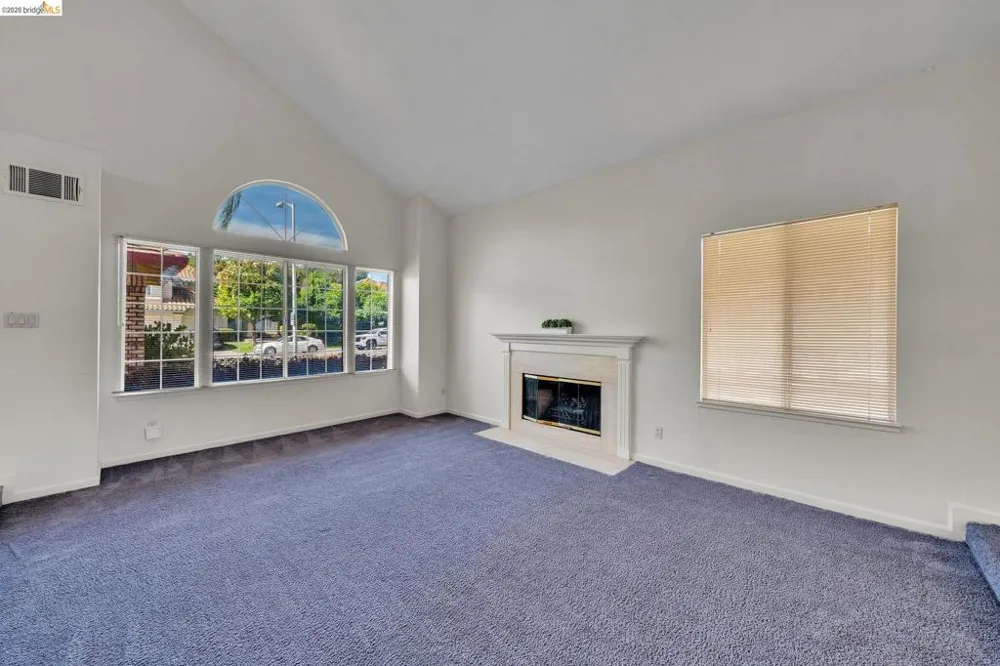 4437 Rock Island Dr Antioch, CA 94509