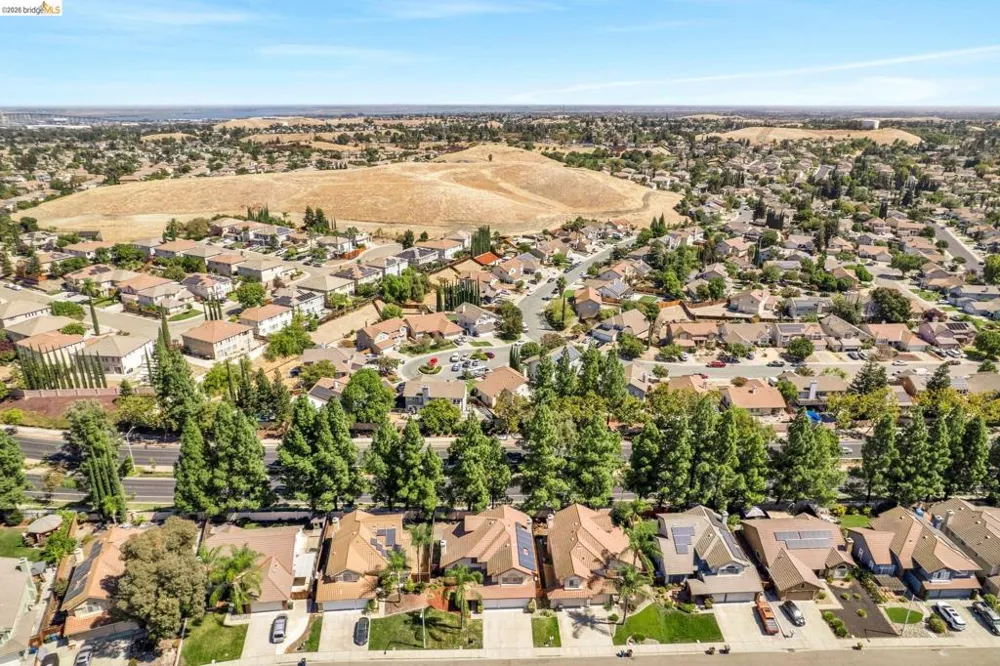 4437 Rock Island Dr Antioch, CA 94509