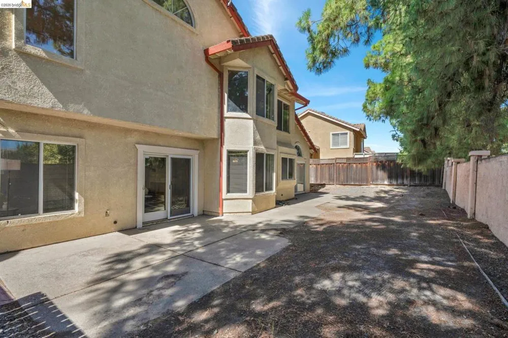 4437 Rock Island Dr Antioch, CA 94509