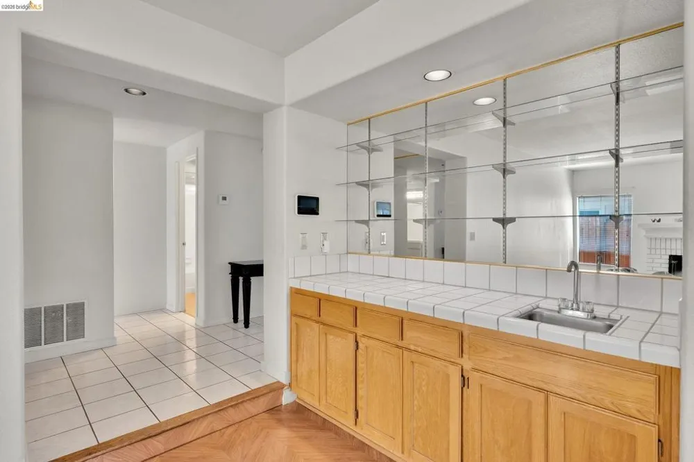 4437 Rock Island Dr Antioch, CA 94509