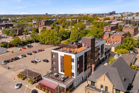 438 Selden Street #403