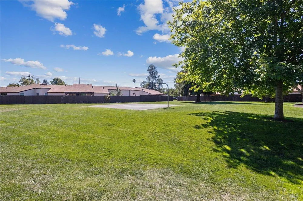 751 Agnew Place Santa Rosa, CA 95401