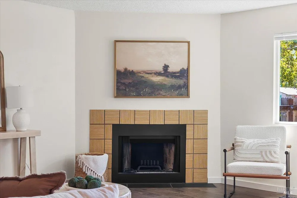 751 Agnew Place Santa Rosa, CA 95401