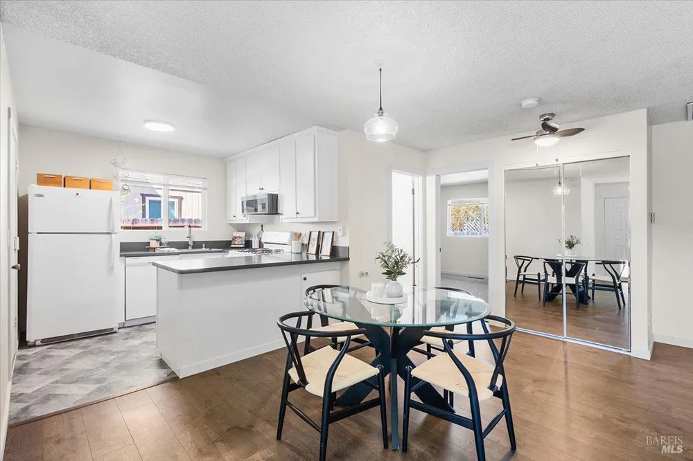 751 Agnew Place Santa Rosa, CA 95401