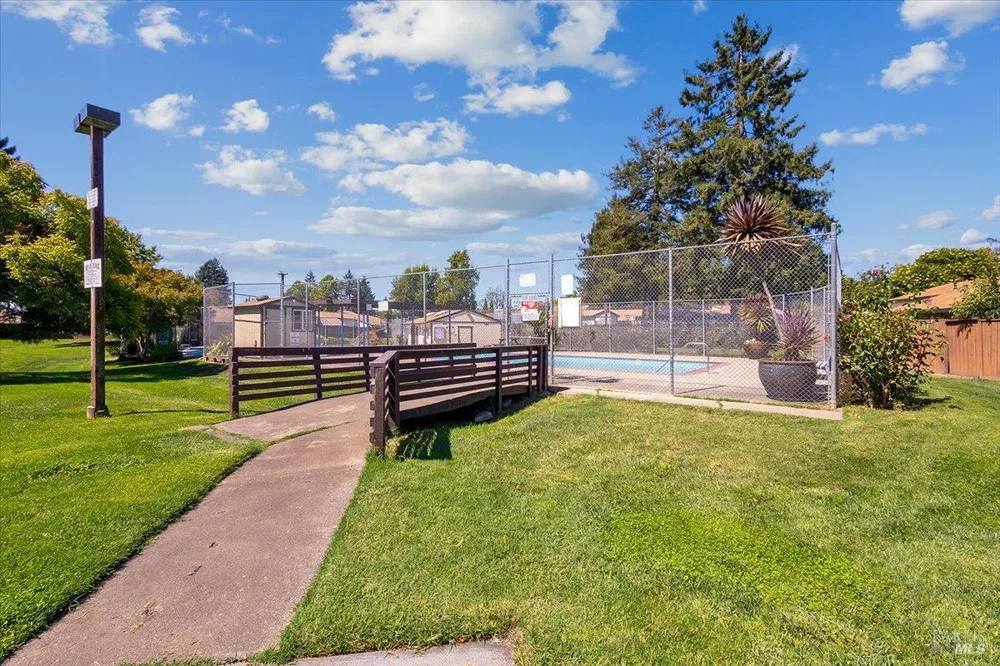 751 Agnew Place Santa Rosa, CA 95401