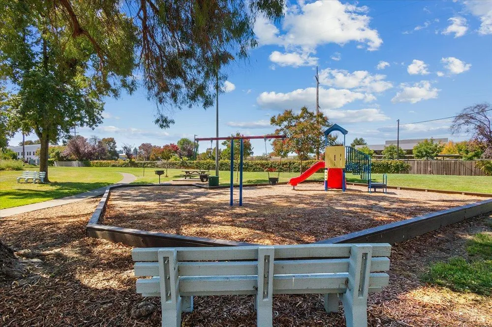 751 Agnew Place Santa Rosa, CA 95401