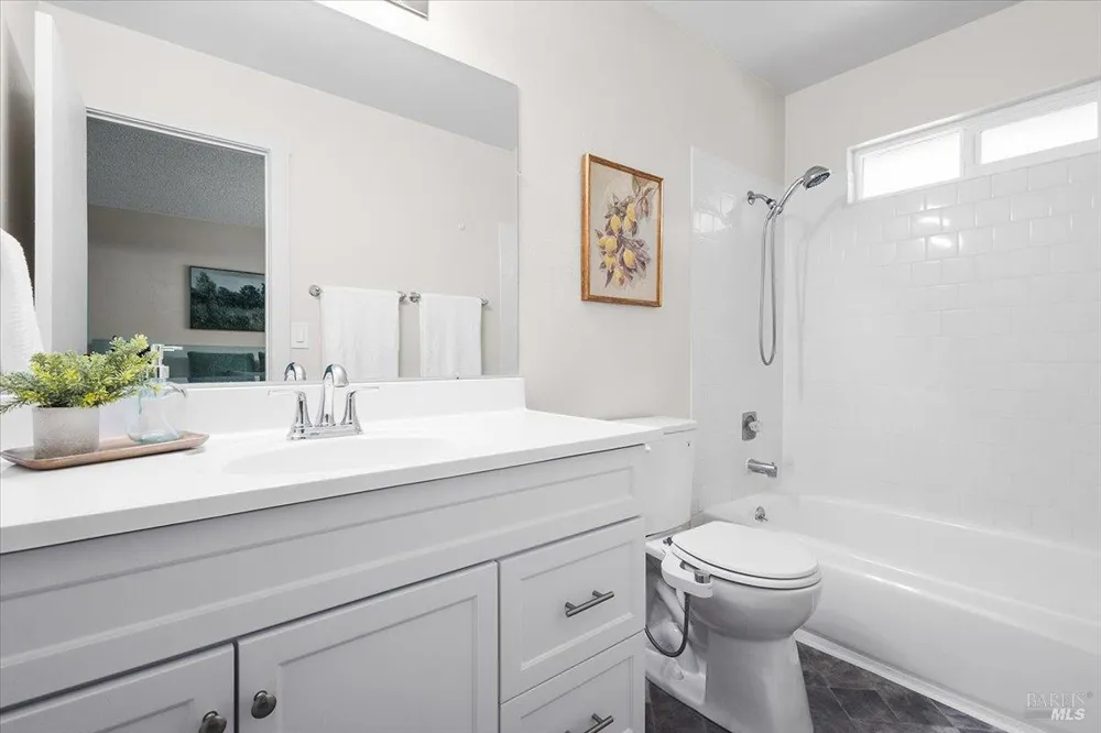 751 Agnew Place Santa Rosa, CA 95401