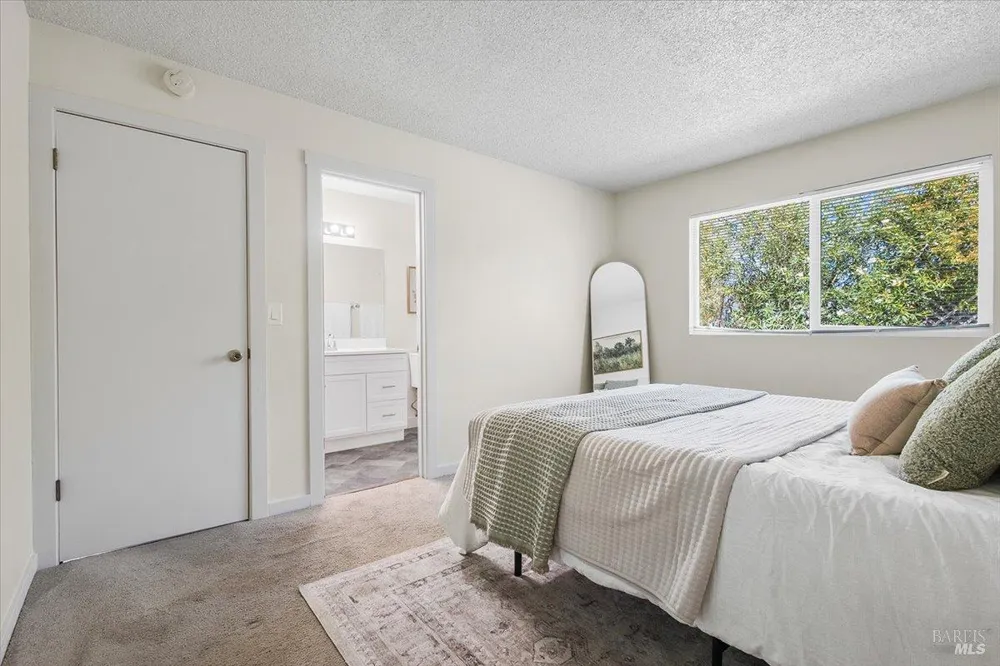 751 Agnew Place Santa Rosa, CA 95401