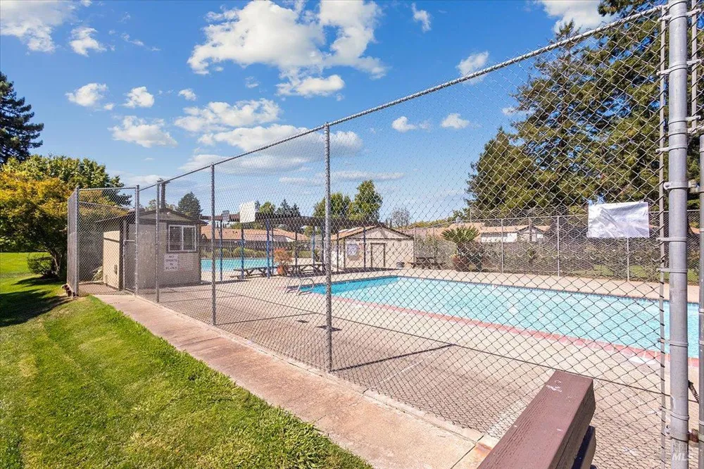 751 Agnew Place Santa Rosa, CA 95401