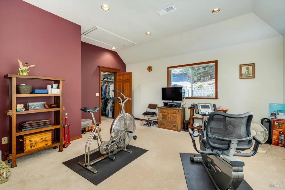 3826 Clear Ridge Santa Rosa, CA 95404