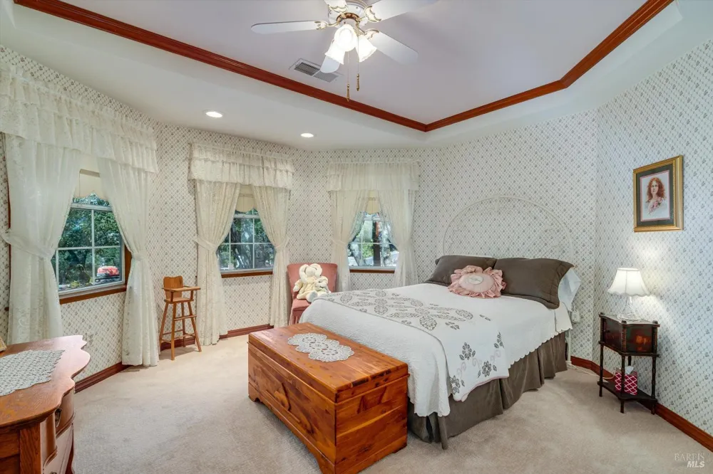 3826 Clear Ridge Santa Rosa, CA 95404