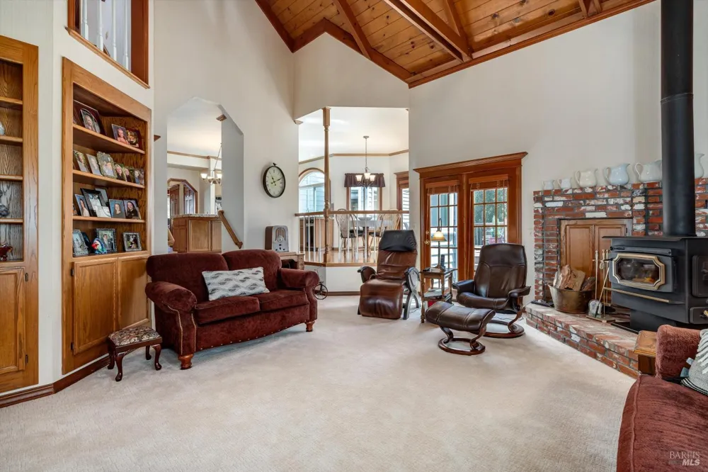 3826 Clear Ridge Santa Rosa, CA 95404