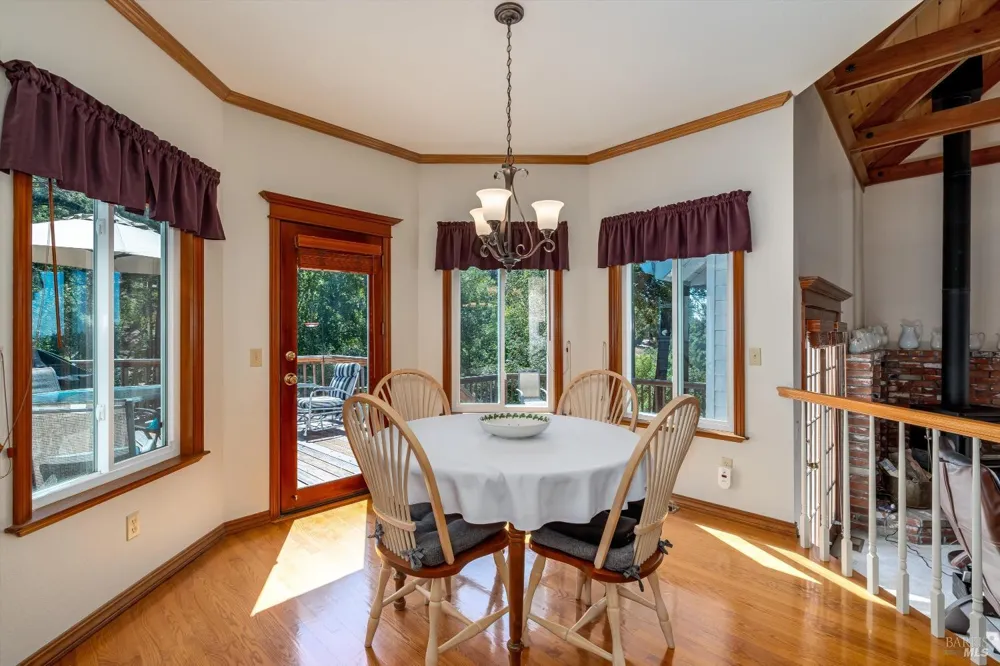 3826 Clear Ridge Santa Rosa, CA 95404