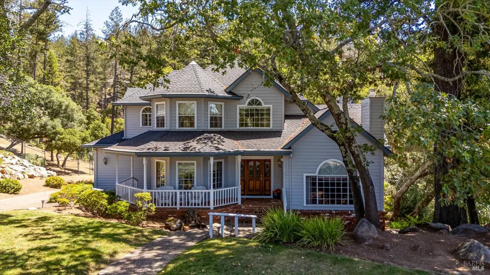 3826 Clear Ridge Santa Rosa, CA 95404