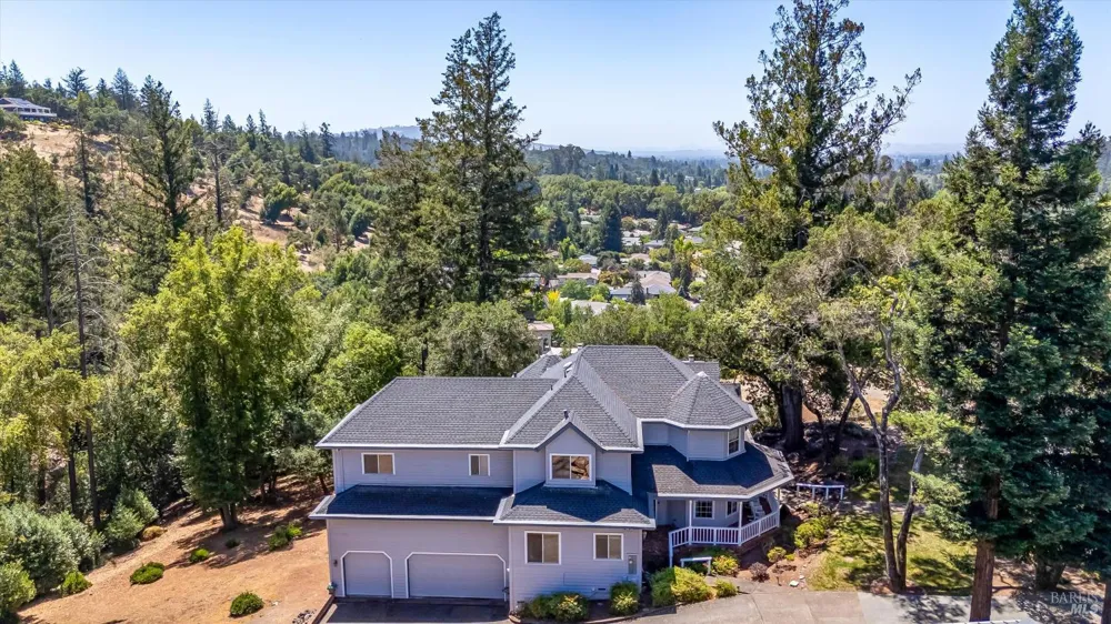 3826 Clear Ridge Santa Rosa, CA 95404