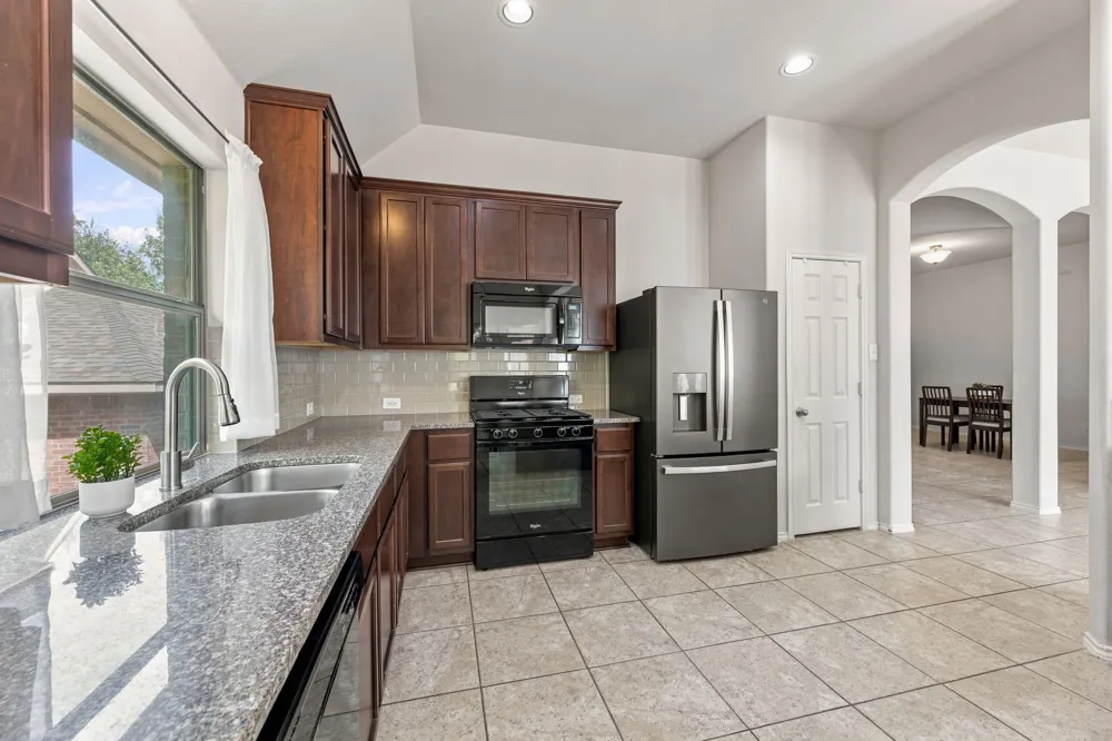 407 Chaparral Drive Leander, TX 78641