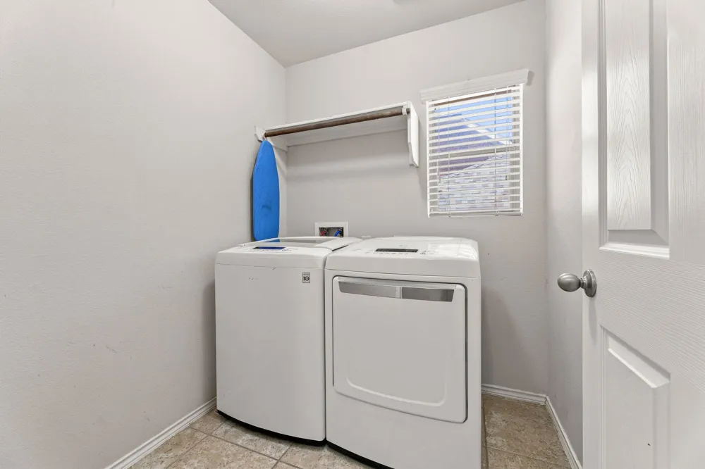 407 Chaparral Drive Leander, TX 78641