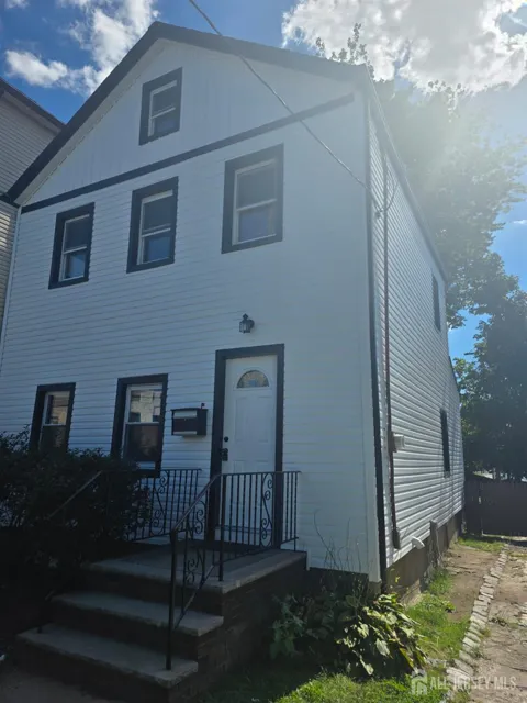 34 Willow Street