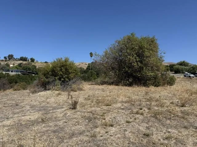 15221 Camelot Drive San Jose, CA 95132