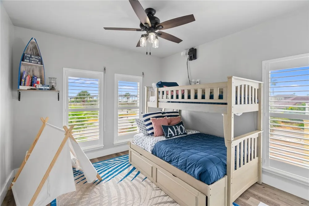 104 Bay Harbor Drive Aransas Pass, TX 78336