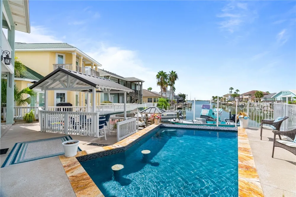 104 Bay Harbor Drive Aransas Pass, TX 78336