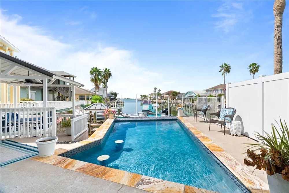 104 Bay Harbor Drive Aransas Pass, TX 78336