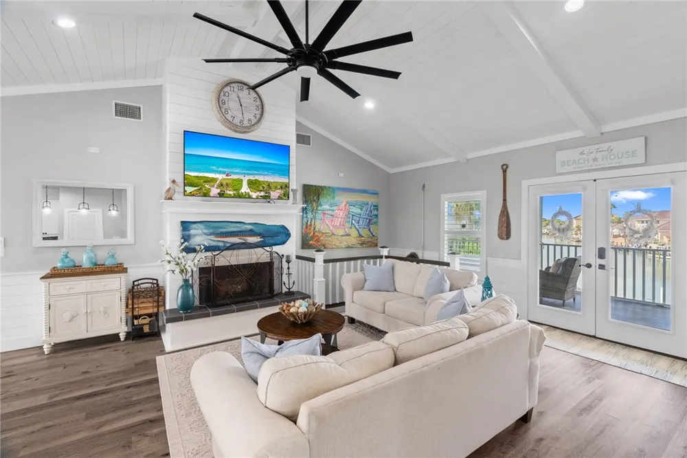 104 Bay Harbor Drive Aransas Pass, TX 78336