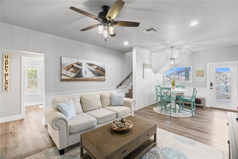 104 Bay Harbor Drive Aransas Pass, TX 78336