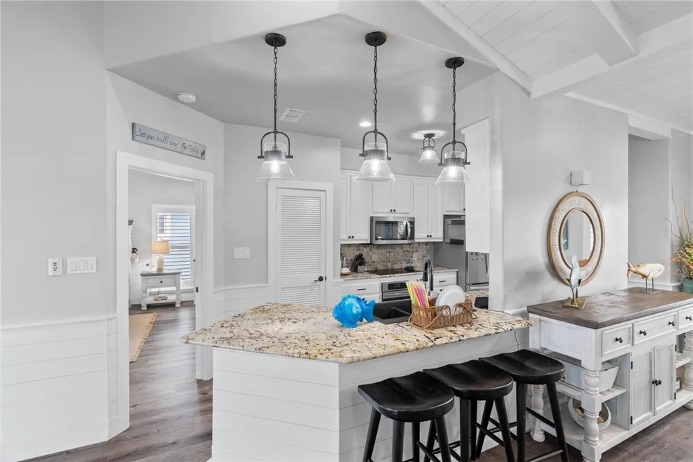 104 Bay Harbor Drive Aransas Pass, TX 78336