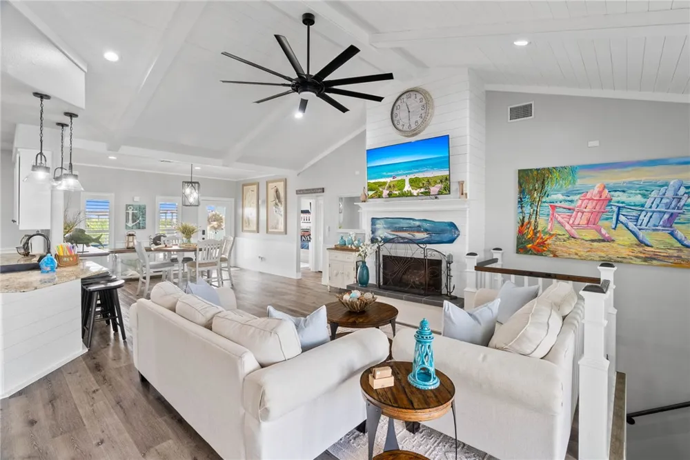 104 Bay Harbor Drive Aransas Pass, TX 78336